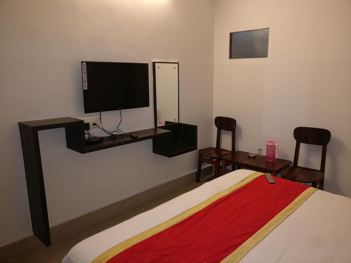 Hotel Raj Mahal Chikmagalūr 外观 照片