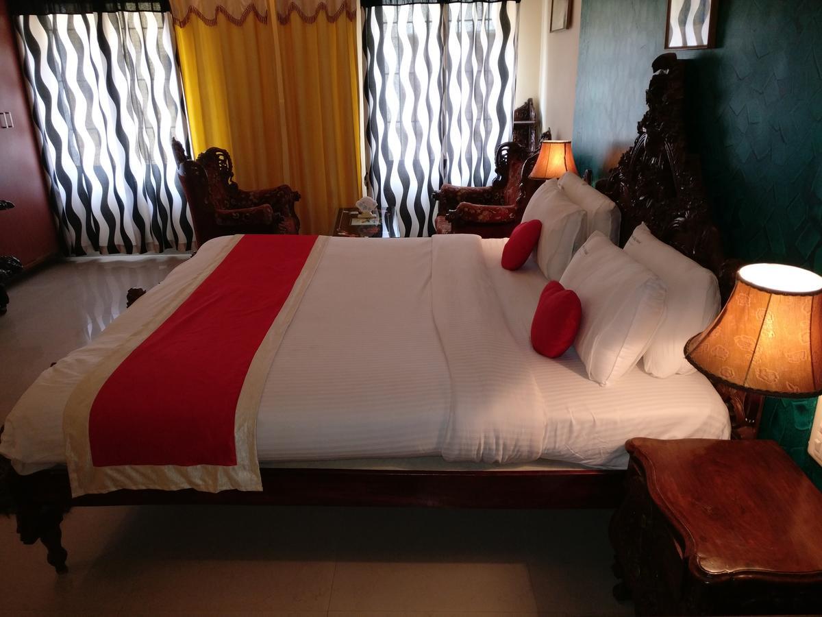 Hotel Raj Mahal Chikmagalūr 外观 照片