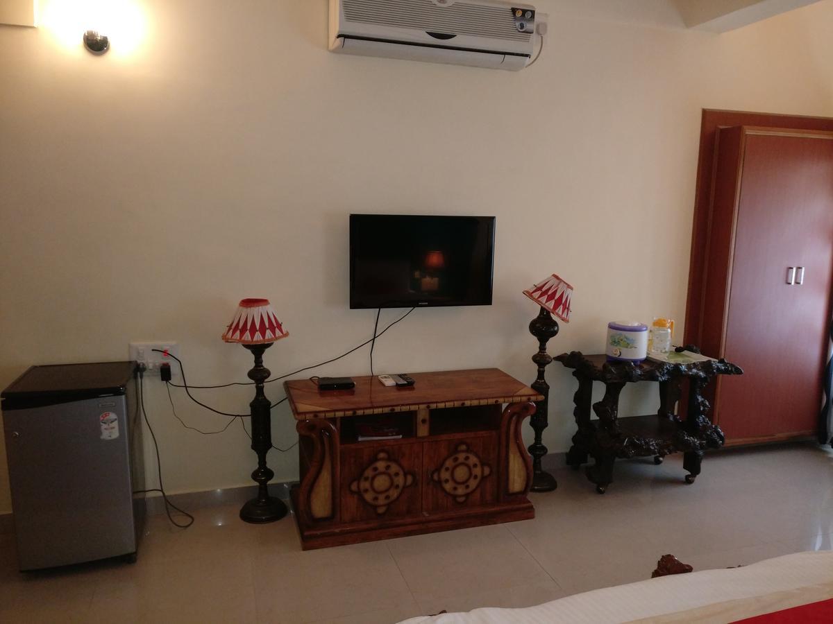 Hotel Raj Mahal Chikmagalūr 外观 照片